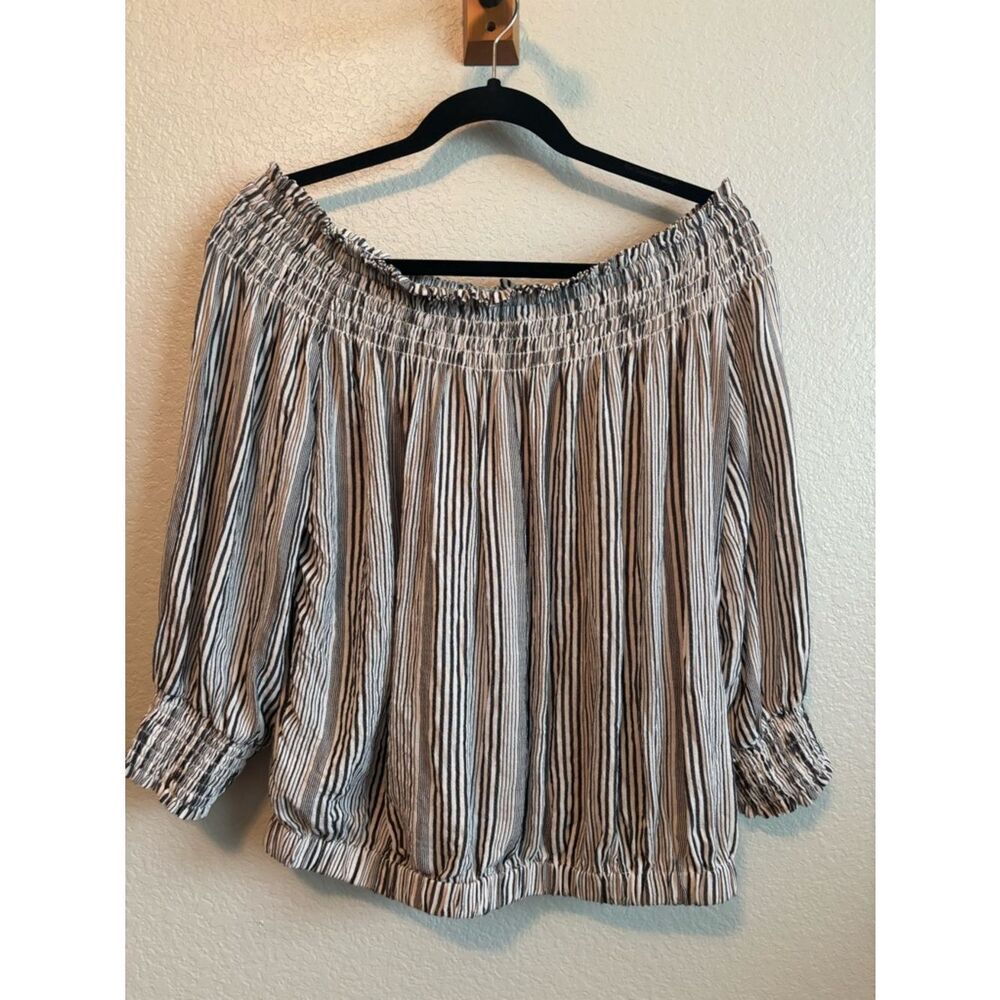 Evereve Black & White Striped Off-Shoulder Smocked Blouse